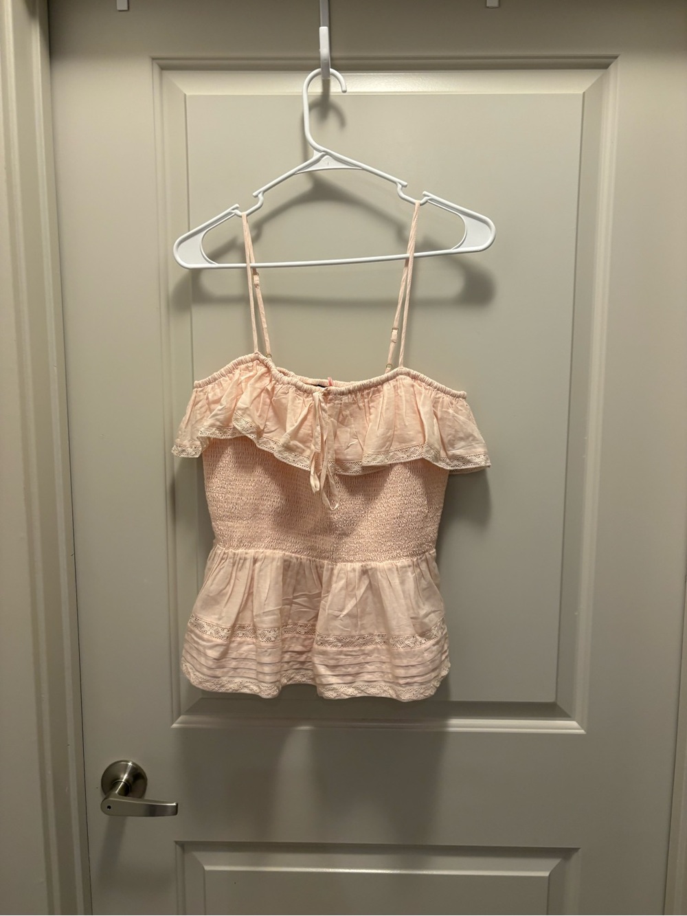 Light Pink Peach Smocked Ruffle Peplum Cami Top Vineyard Vines NWT Size M - Picture 5 of 7